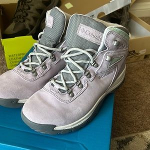 Columbia waterproof boots